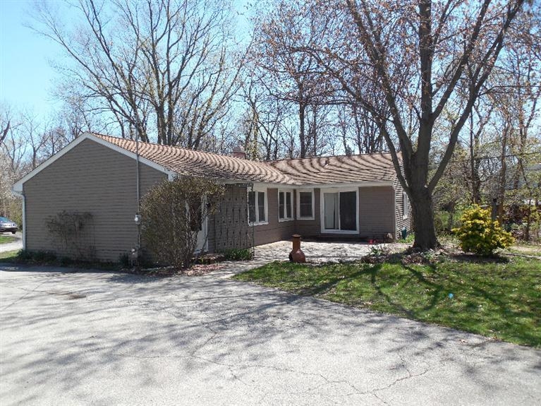 927 Hayes Street Crown Point, IN 46307 - Photo 4 of 10 767x575
