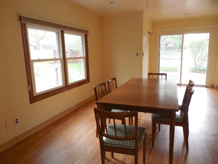 927 Hayes Street Crown Point, IN 46307 - Photo 8 of 10 767x575