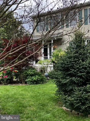 a view of an outdoor space and yard