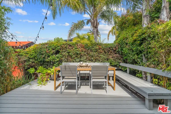 $5,995 | 648 Palms Boulevard, Venice, CA 90291