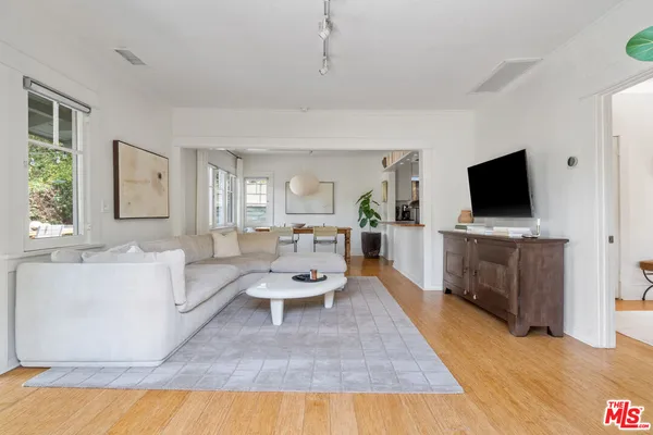 $5,995 | 648 Palms Boulevard, Venice, CA 90291
