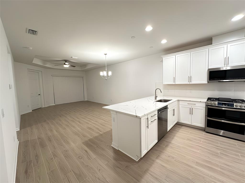 17929 Cherished Loop Lakewood Ranch, FL 34211 - Photo 3 of 30