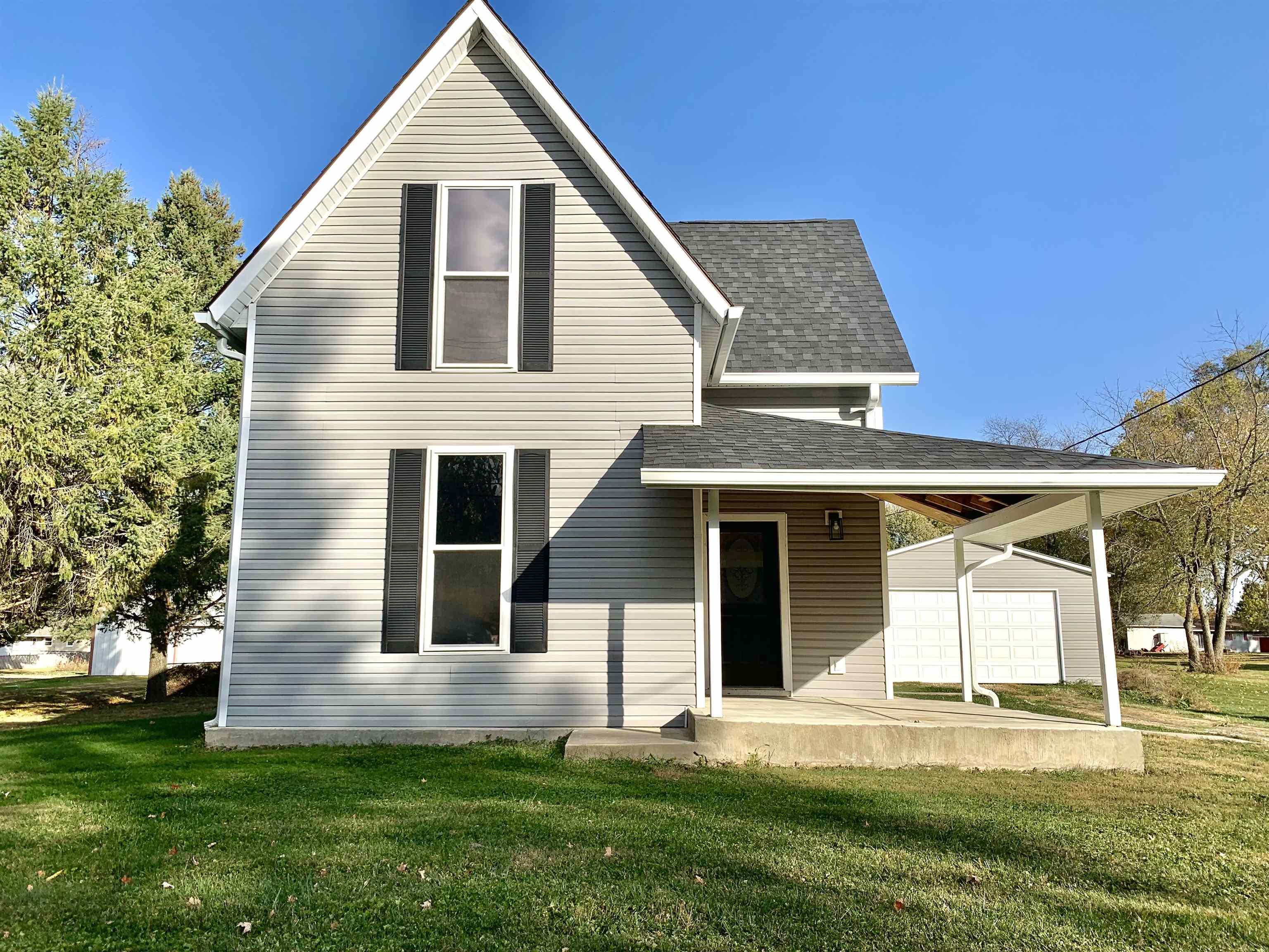8418 South Walnut Street Daleville, IN 47334 - Photo 1 of 28
