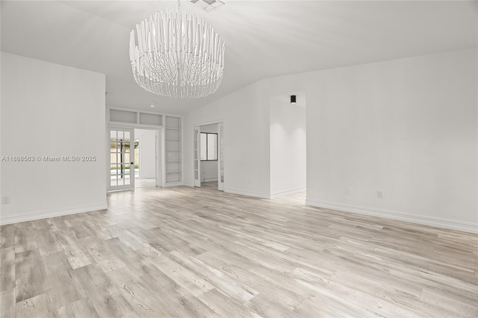 20847 Sugarloaf Lane Boca Raton, FL 33428 - Photo 8 of 45