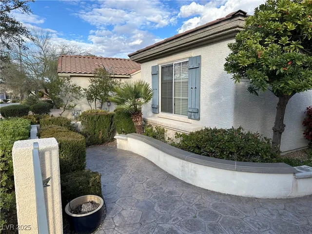 $2,000 | 1896 Hovenweep Street, Henderson, NV 89052