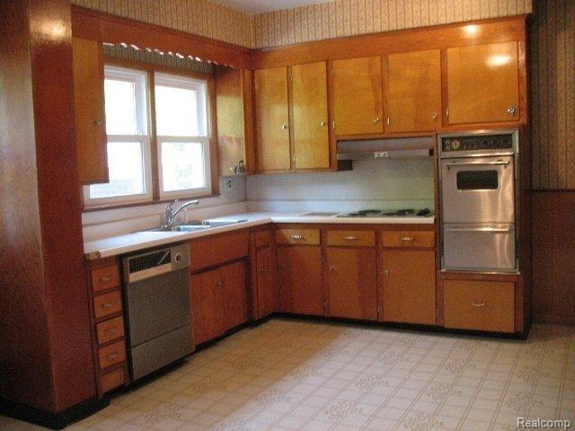 1216 Yorkshire Road Grosse Pointe, MI 48230 - Photo 6 of 9 Kitchen