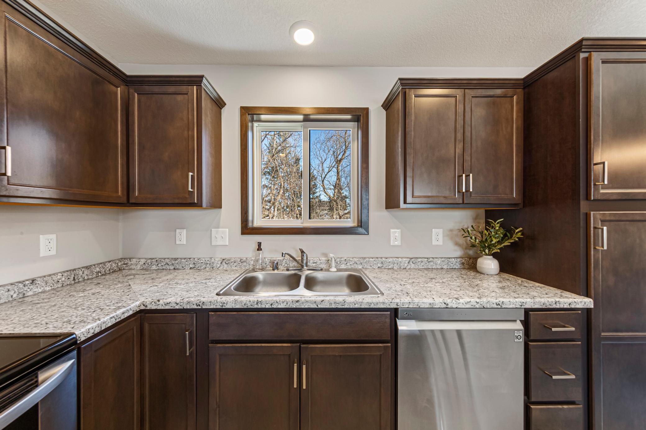 207 Whitetail Lane Kenyon, MN 55946 - Photo 11 of 50
