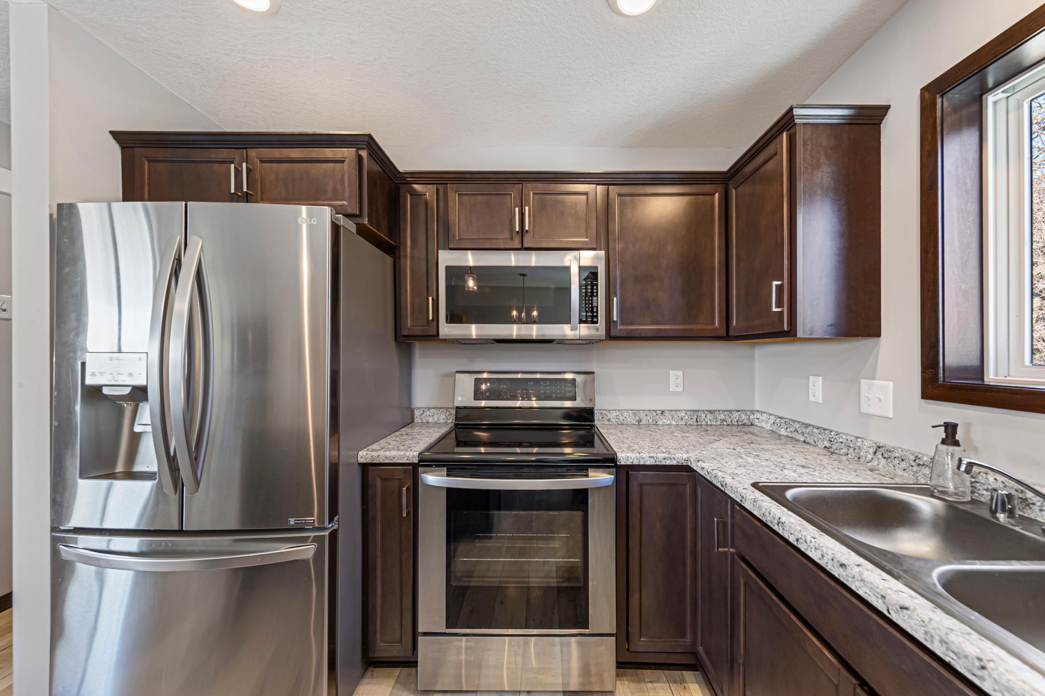 207 Whitetail Lane Kenyon, MN 55946 - Photo 12 of 50
