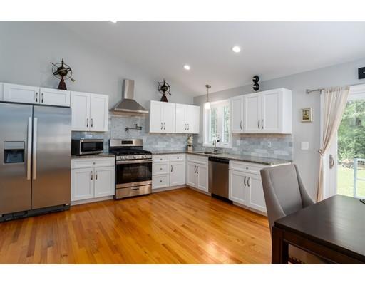 1540 Bay Street Springfield, MA 01109 - Photo 4 of 29 Gallery Image 4