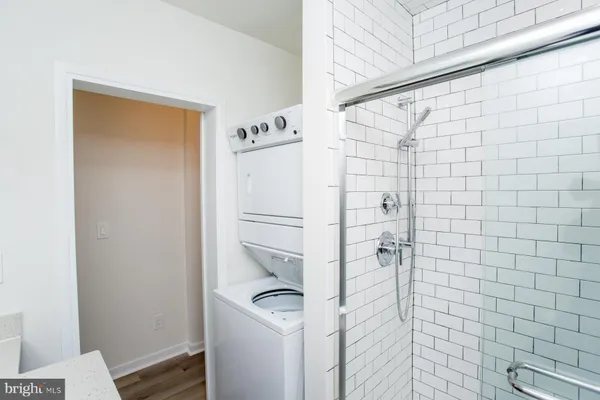 $2,325 | 41 D Bridge Street, Lambertville, NJ 08530