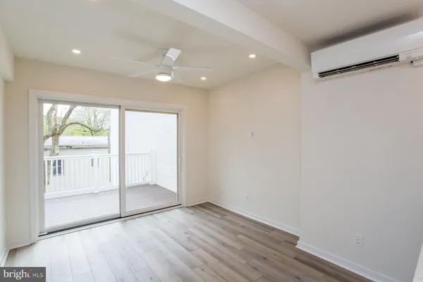 $2,325 | 41 D Bridge Street, Lambertville, NJ 08530