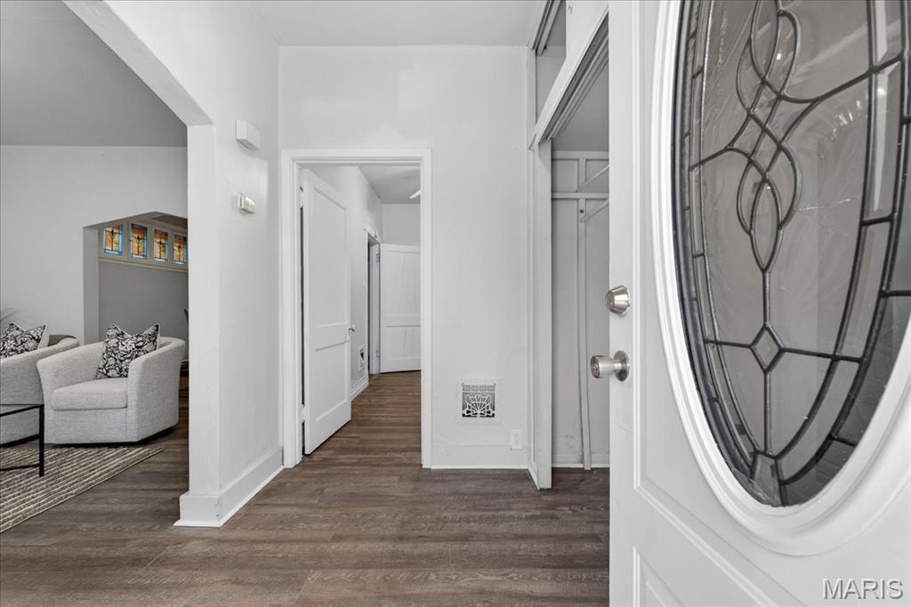 3729 South Spring Avenue St. Louis, MO 63116 - Photo 2 of 43