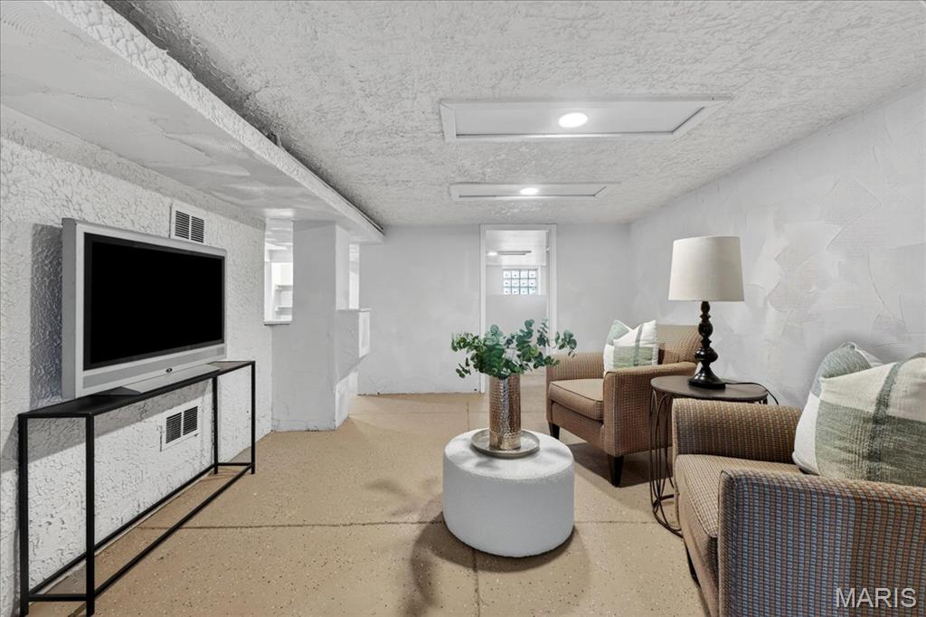 3729 South Spring Avenue St. Louis, MO 63116 - Photo 26 of 43