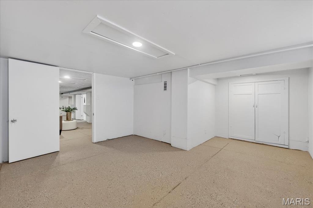 3729 South Spring Avenue St. Louis, MO 63116 - Photo 29 of 43