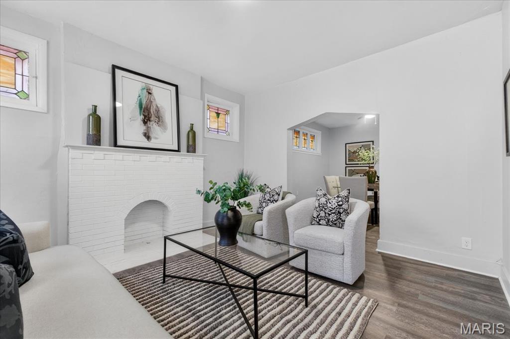 3729 South Spring Avenue St. Louis, MO 63116 - Photo 4 of 43