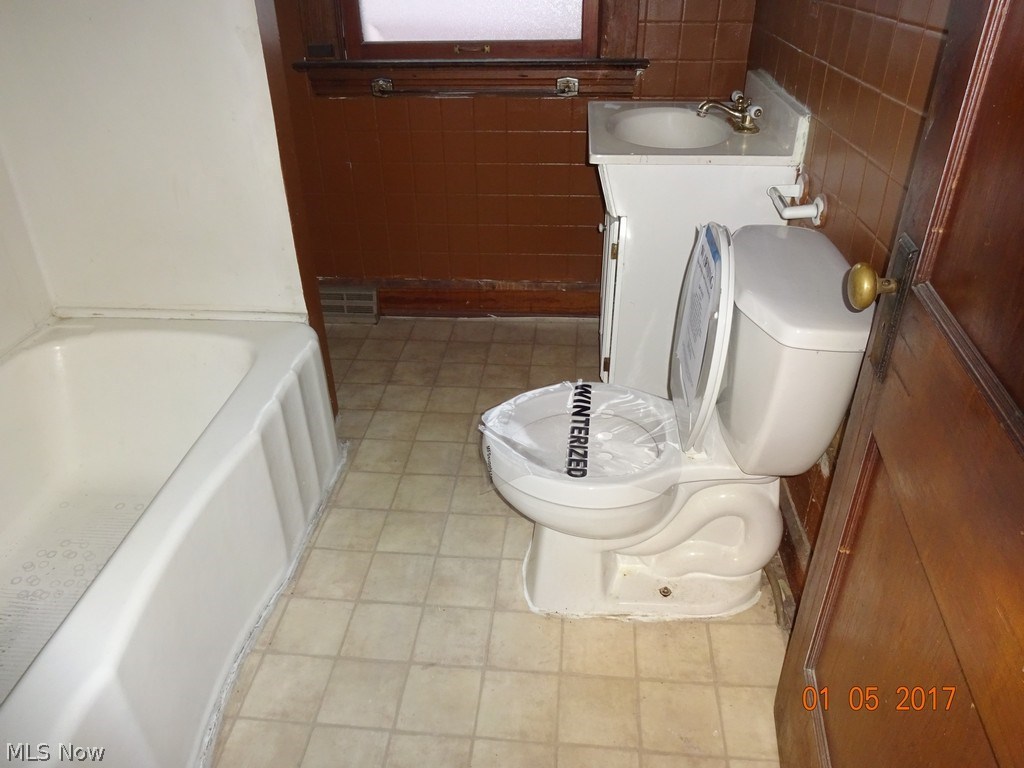3533-3535 Broadview Road, Unit 35 Cleveland, OH 44109 - Photo 8 of 19 Gallery Image 8