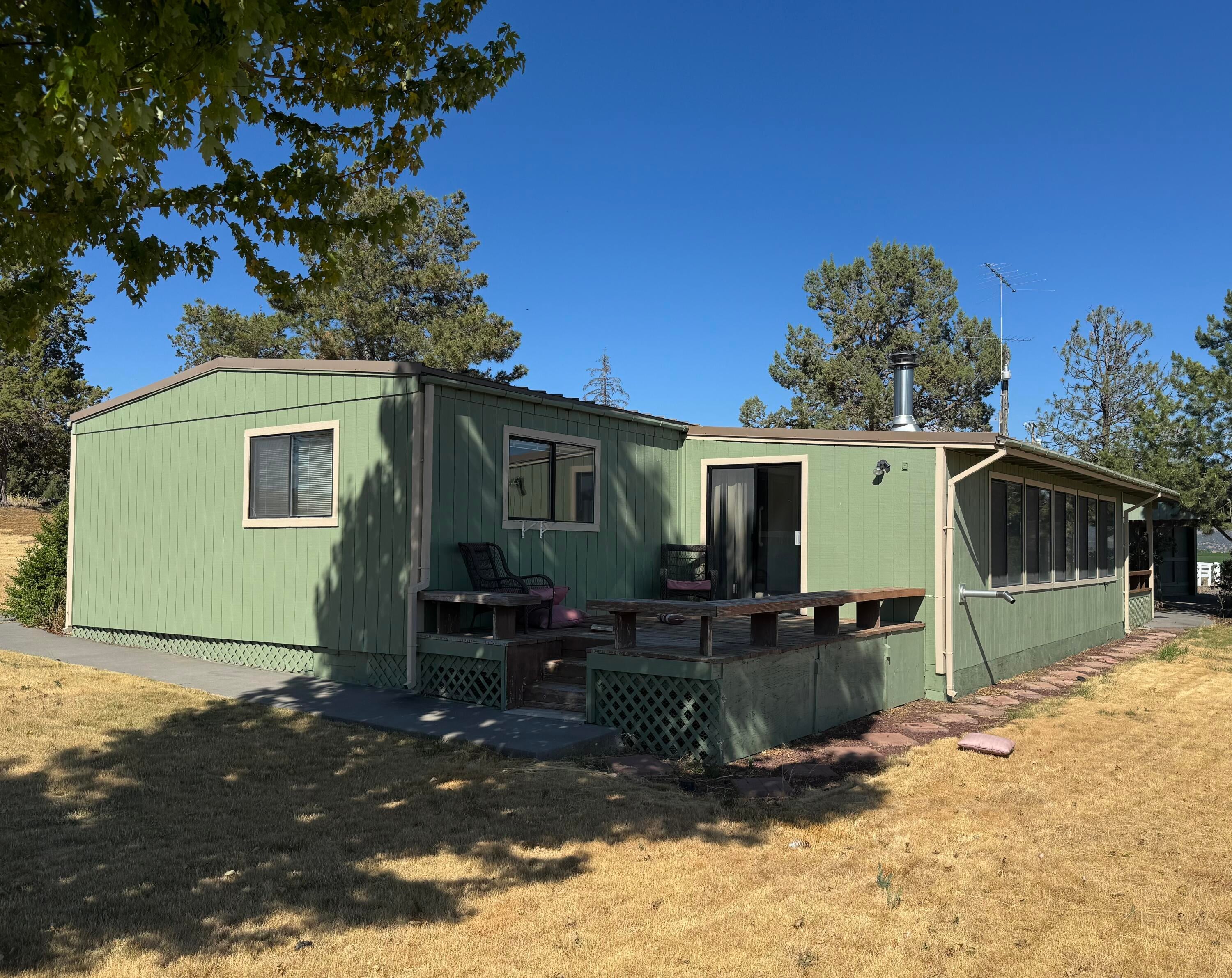 28281 Pickett Road Malin, OR 97632 - Photo 5 of 36 IMG_7731