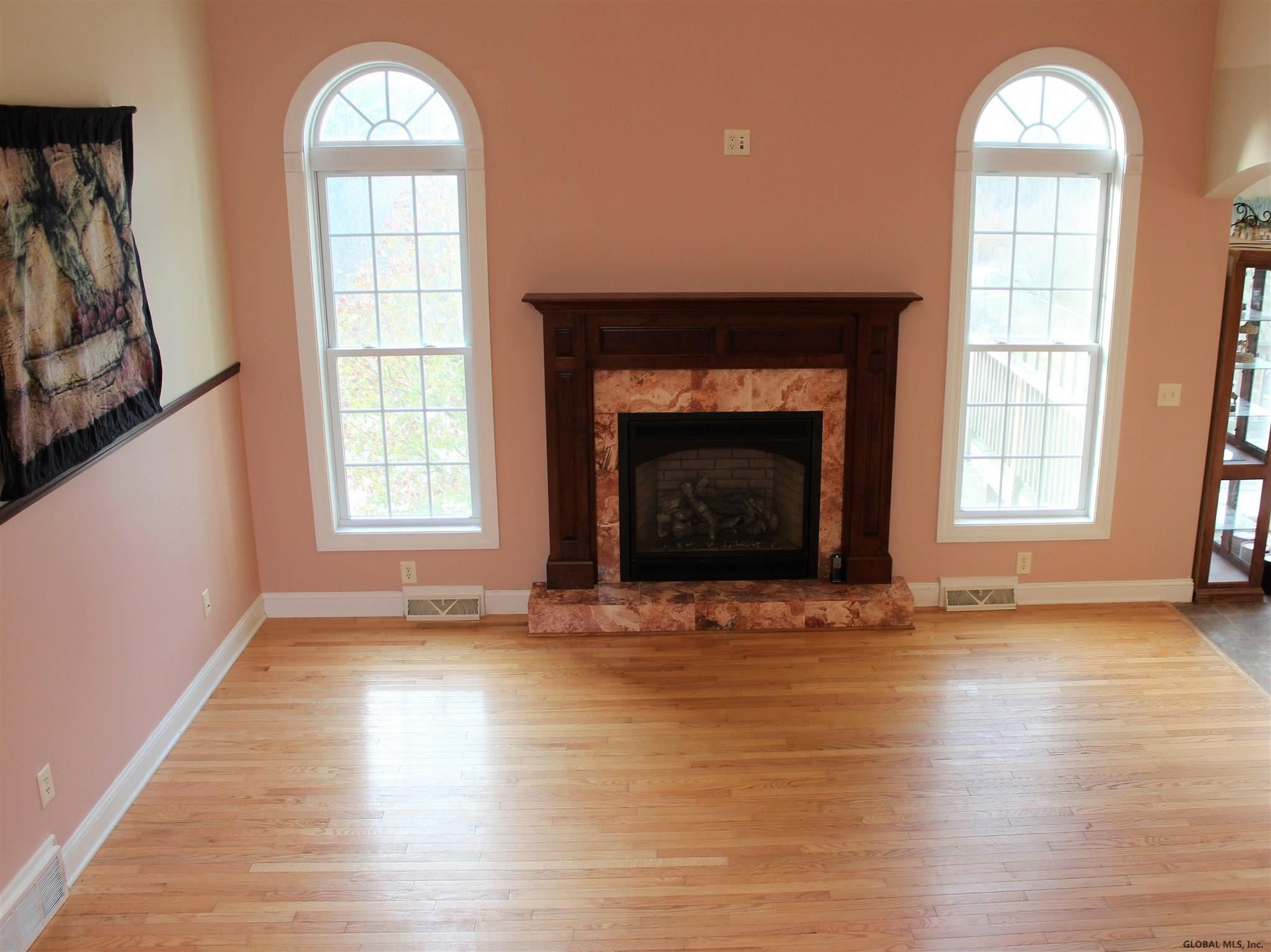673 Swaggertown Road Schenectady, NY 12302 - Photo 4 of 35 Photo 4