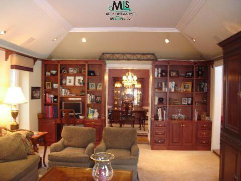 64 Merriweather Road Grosse Pointe, MI 48236 - Photo 8 of 12 929514-7.JPG