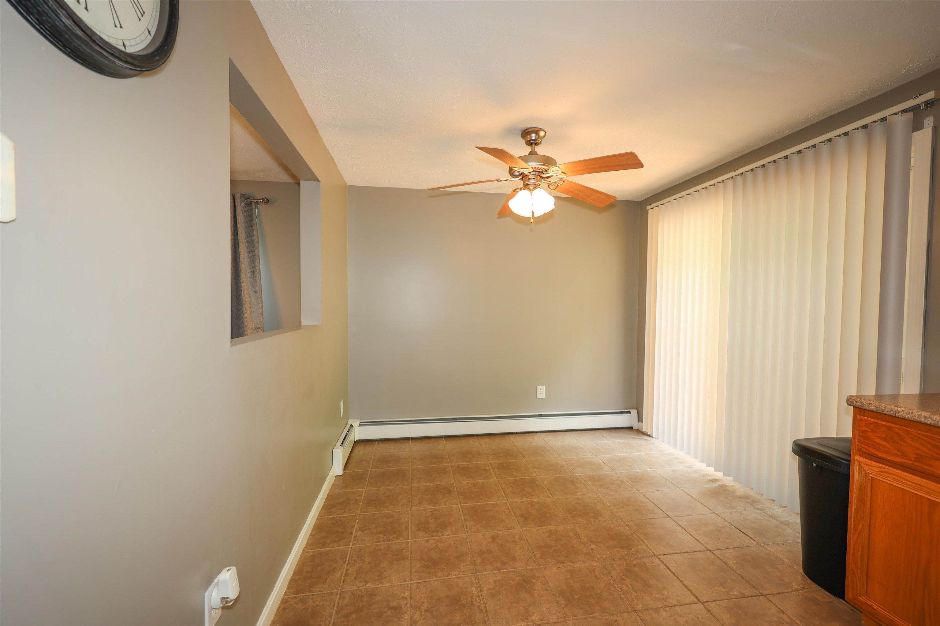 33 Dale Road, Unit B Hooksett, NH 03106 - Photo 11 of 36