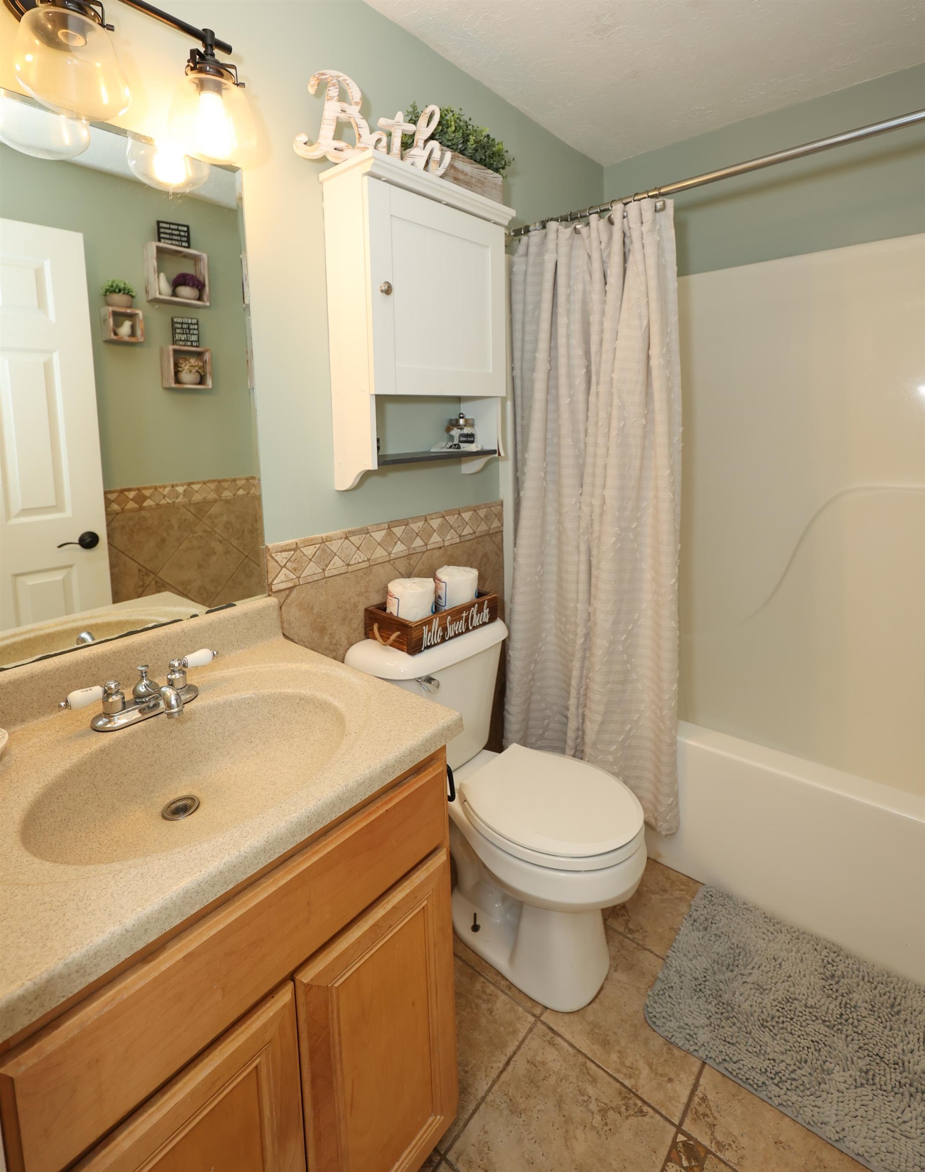 33 Dale Road, Unit B Hooksett, NH 03106 - Photo 26 of 36