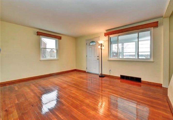 306 Scene Ridge Road McKeesport, PA 15133 - Photo 7 of 19 Gallery Image 7
