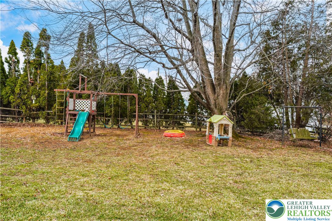 1937 Greenleaf Street Bethlehem, PA 18017 - Photo 35 of 45