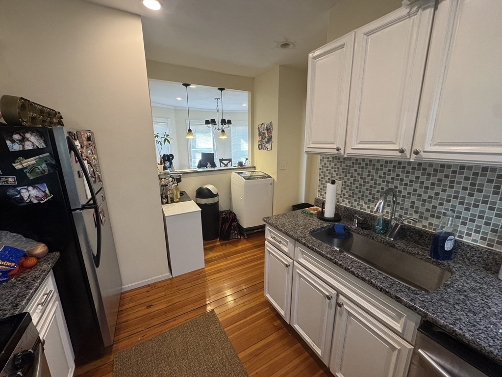 5 Oak Square Avenue, Unit 1 Boston, MA 02135 - Photo 4 of 15