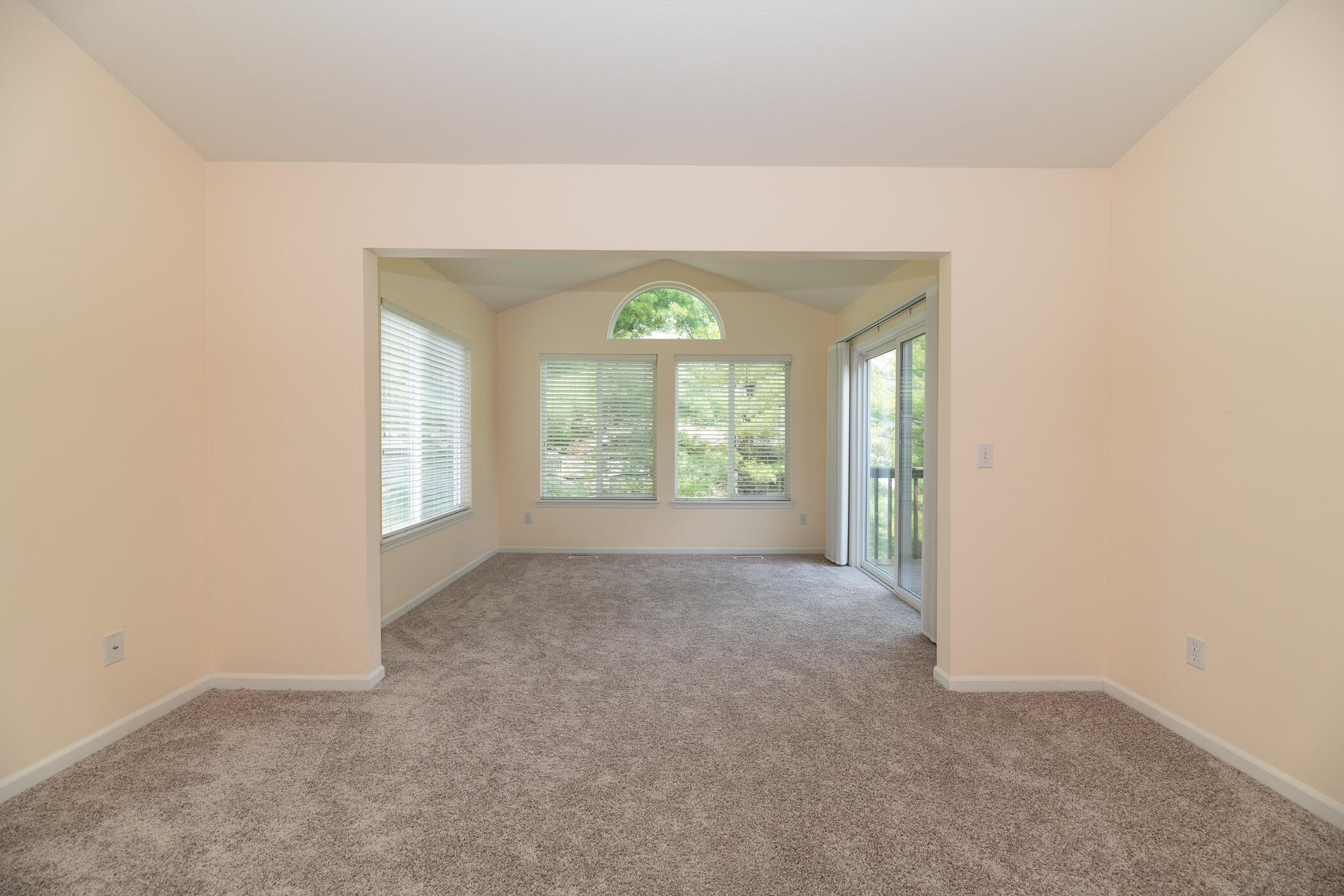 1294 Harrier Ridge Kalamazoo, MI 49009 - Photo 17 of 52 1294 Harrier Ridge-16