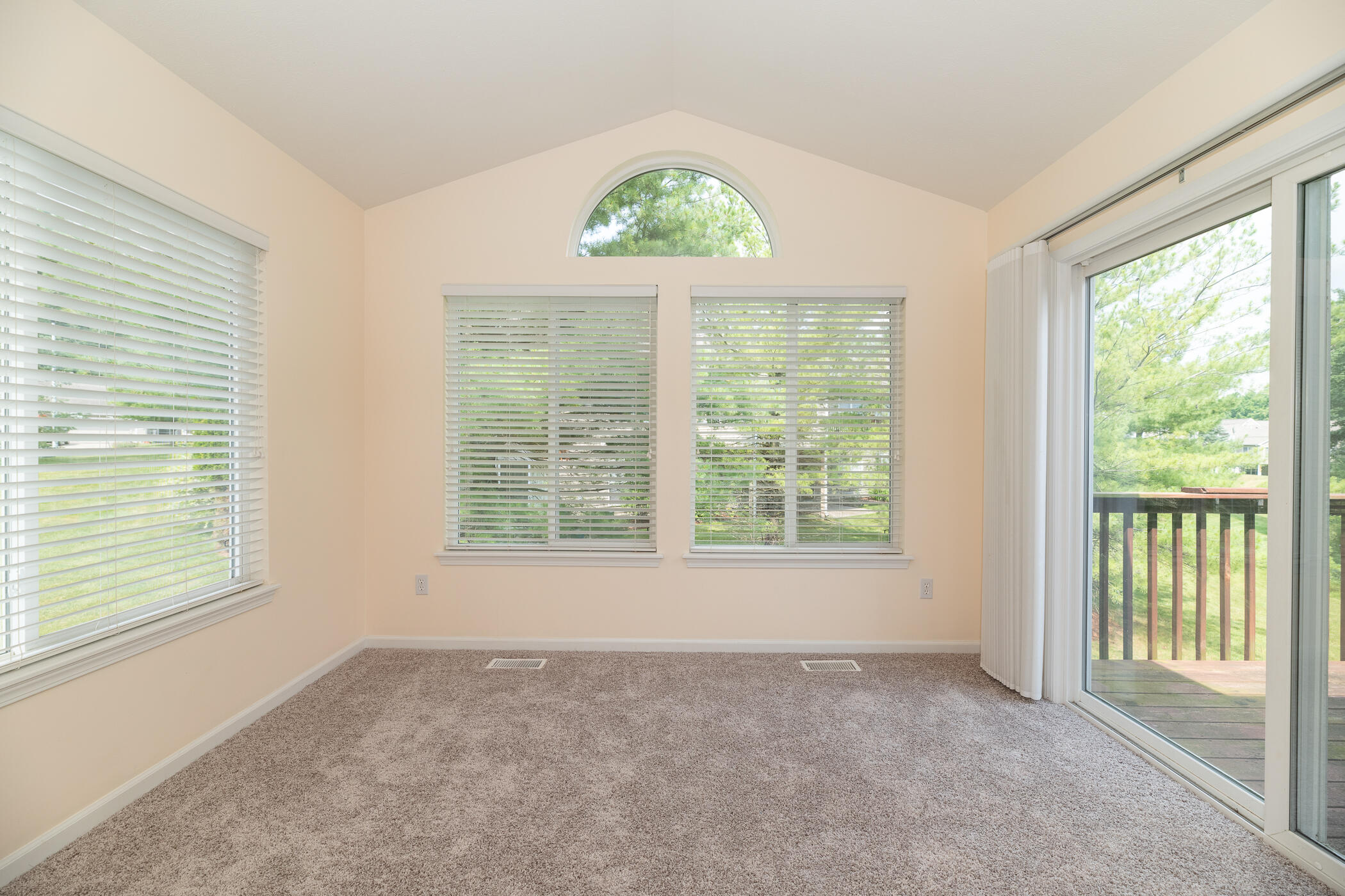 1294 Harrier Ridge Kalamazoo, MI 49009 - Photo 19 of 52 1294 Harrier Ridge-18