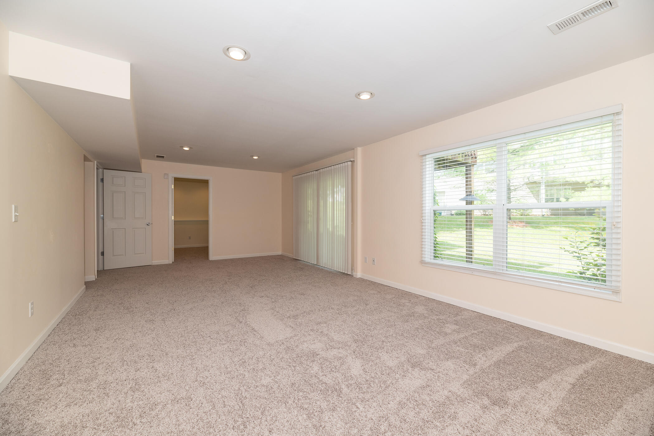 1294 Harrier Ridge Kalamazoo, MI 49009 - Photo 40 of 52 1294 Harrier Ridge-42