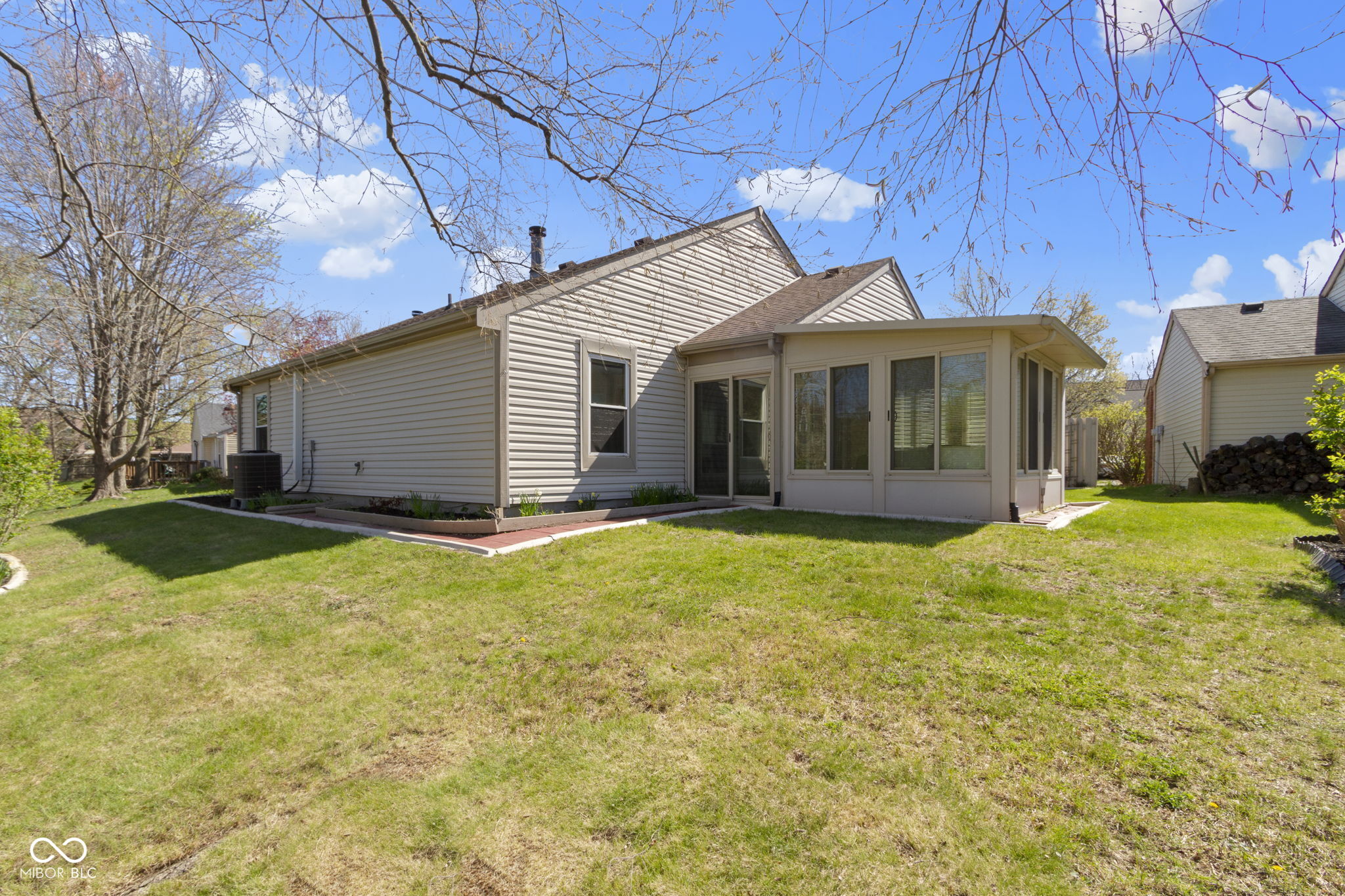 9526 Colony Pointe E Drive Indianapolis, IN 46250 - Photo 33 of 44