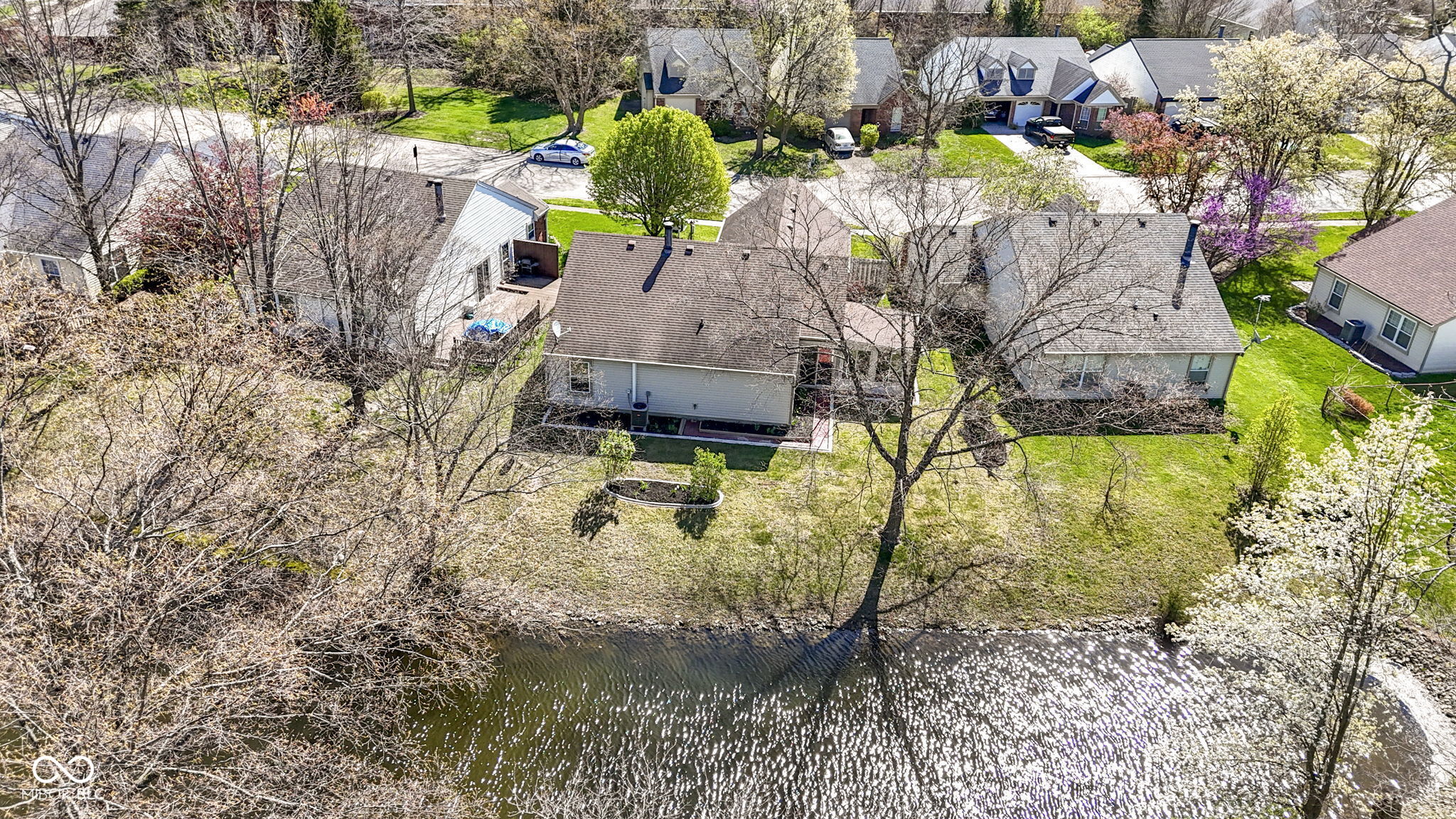 9526 Colony Pointe E Drive Indianapolis, IN 46250 - Photo 37 of 44