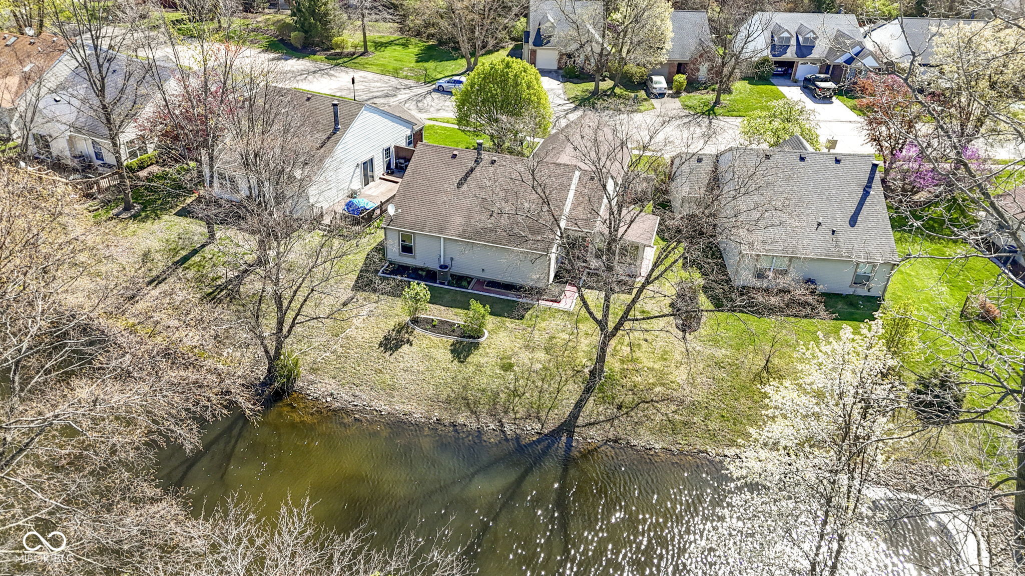9526 Colony Pointe E Drive Indianapolis, IN 46250 - Photo 38 of 44