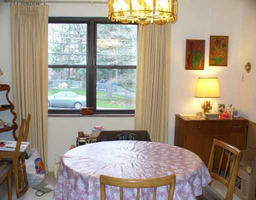 601 Greenlee Road Whitehall, PA 15227 - Photo 3 of 8 Dining Room.