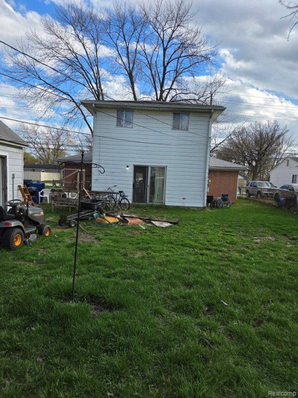 13221 Frazho Road Warren, MI 48089 - Photo 5 of 7 13221 Back.jpg