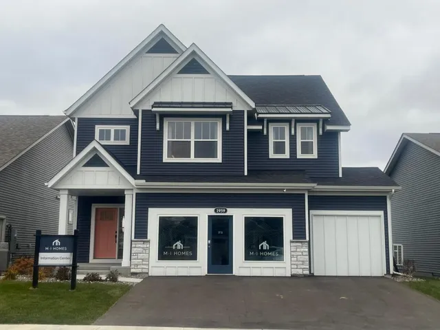 $575,000 | 1959 Oakpointe Drive, Waconia, MN 55387