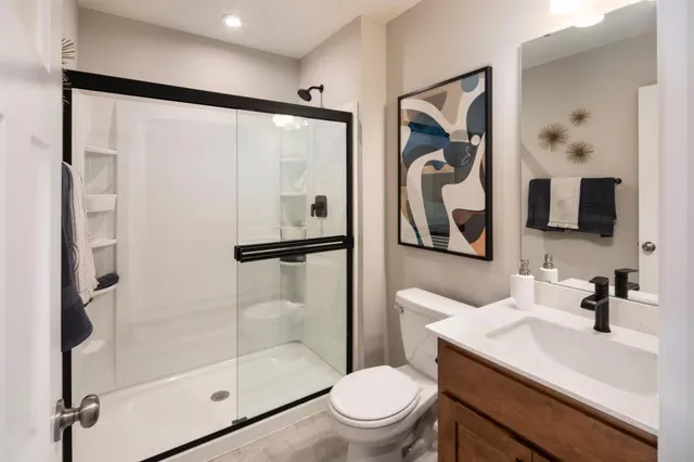 $575,000 | 1959 Oakpointe Drive, Waconia, MN 55387