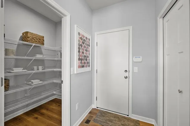 $549,990 | 1959 Oakpointe Drive, Waconia, MN 55387