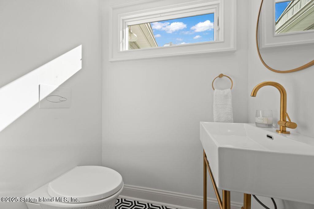 46 Rokeby Place Staten Island, NY 10310 - Photo 10 of 24 10