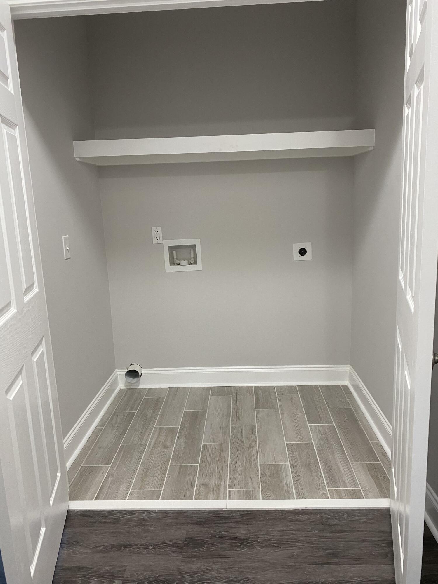 678 Winningham Road St. George, SC 29477 - Photo 14 of 20 Example Laundry