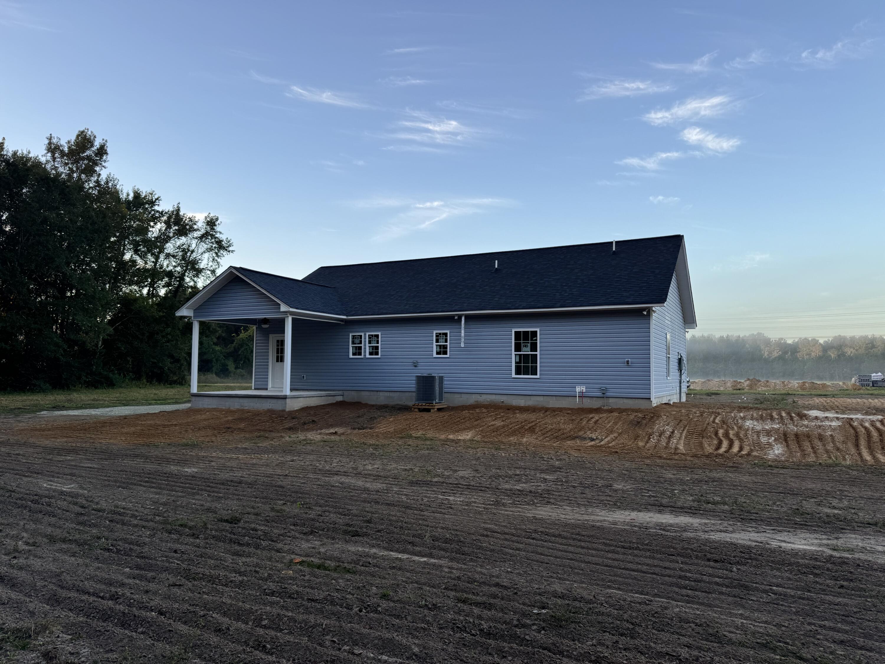678 Winningham Road St. George, SC 29477 - Photo 4 of 20 Rear
