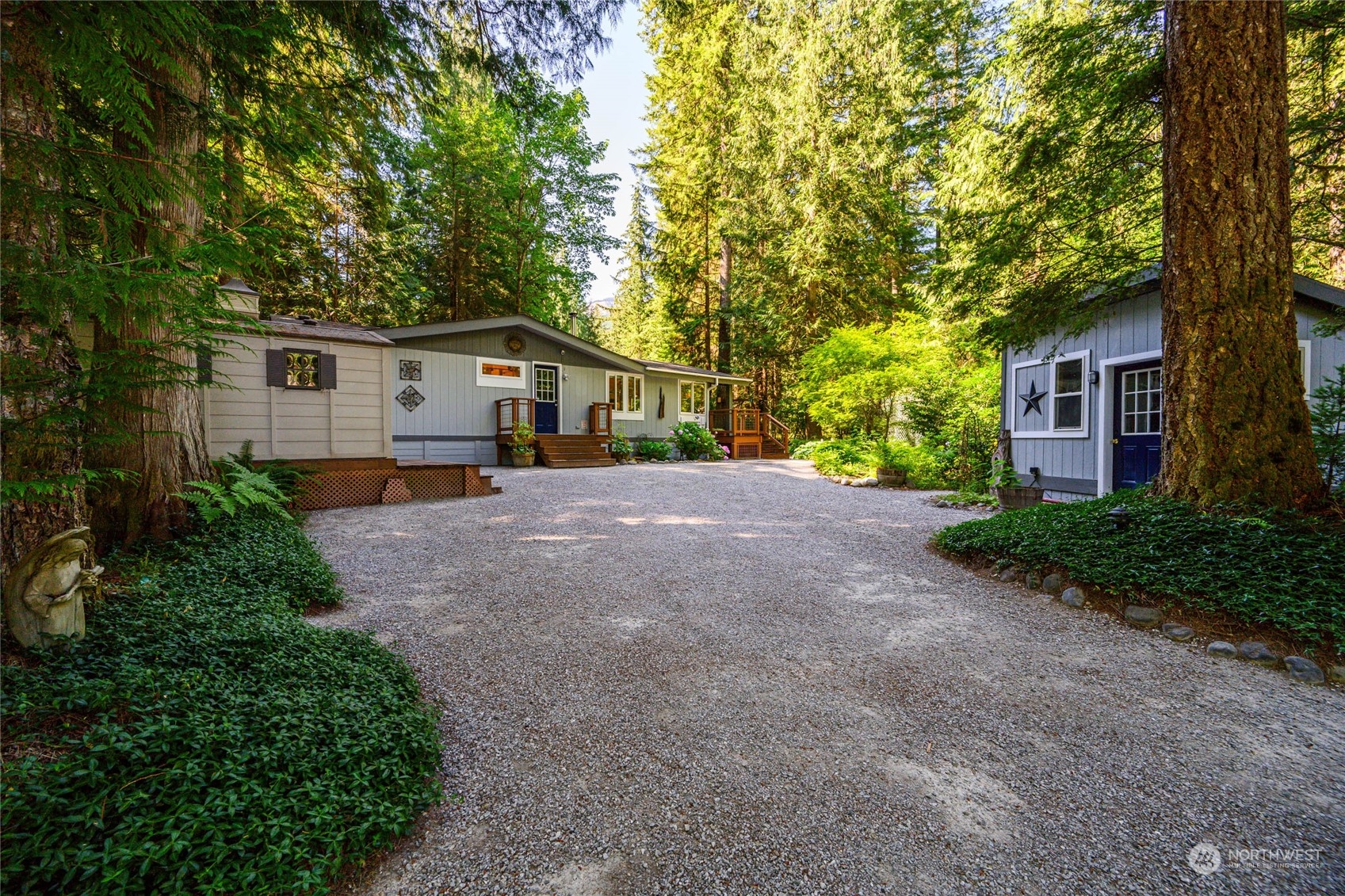 21009 Pinnacle Road Glacier, WA 98244 - Photo 7 of 29 Gallery Image 7