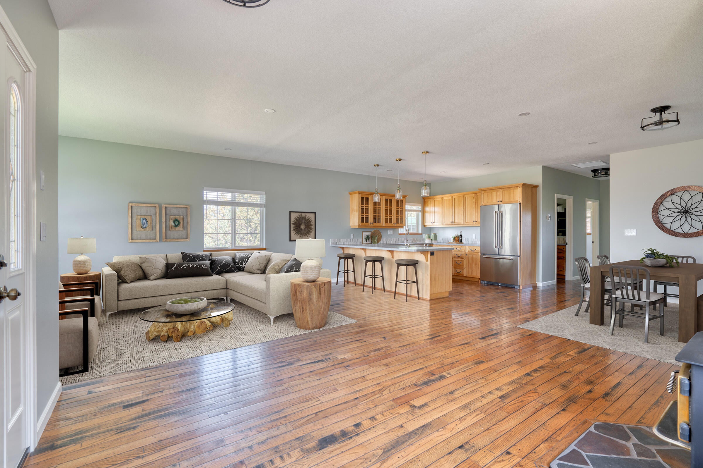 65440 Tweed Road Bend, OR 97703 - Photo 39 of 53 Virtually Staged Image