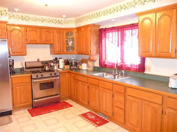44 Pleasant Street Warren, MA 01092 - Photo 3 of 28 Gallery Image 3