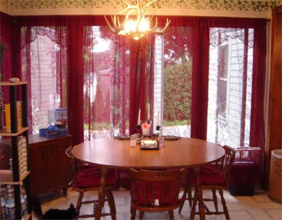 44 Pleasant Street Warren, MA 01092 - Photo 6 of 28 Gallery Image 6