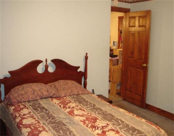 44 Pleasant Street Warren, MA 01092 - Photo 9 of 28 Gallery Image 9