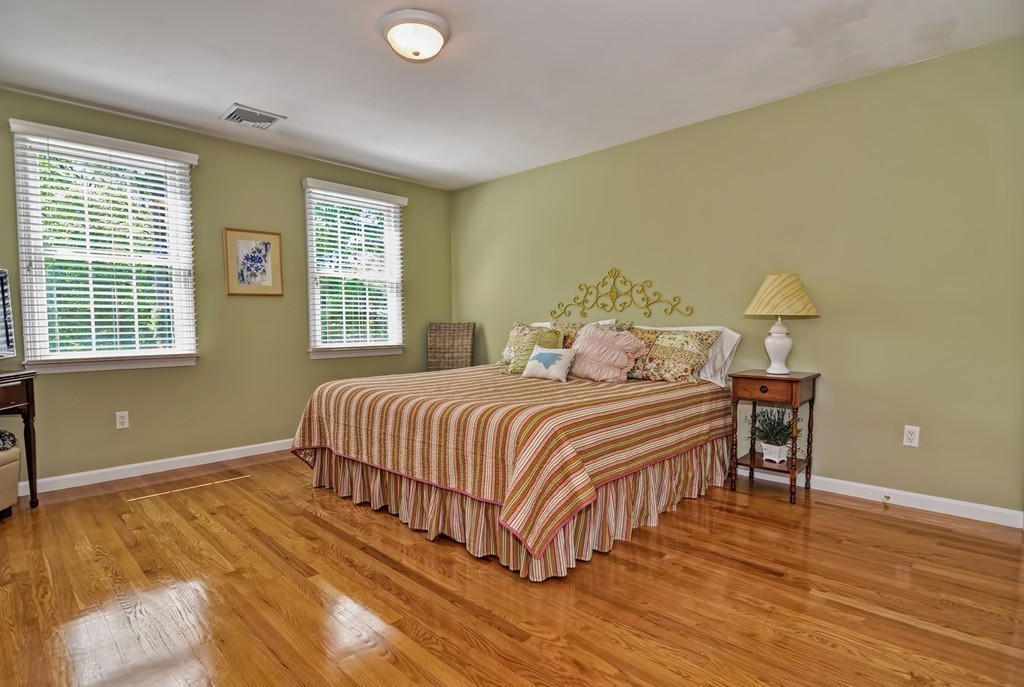 34 Falcon Ridge Drive Hopkinton, MA 01748 - Photo 17 of 29