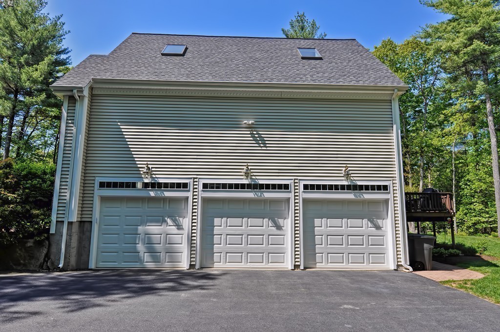 34 Falcon Ridge Drive Hopkinton, MA 01748 - Photo 2 of 29