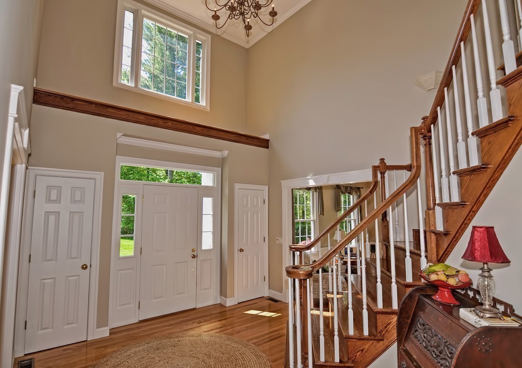 34 Falcon Ridge Drive Hopkinton, MA 01748 - Photo 3 of 29